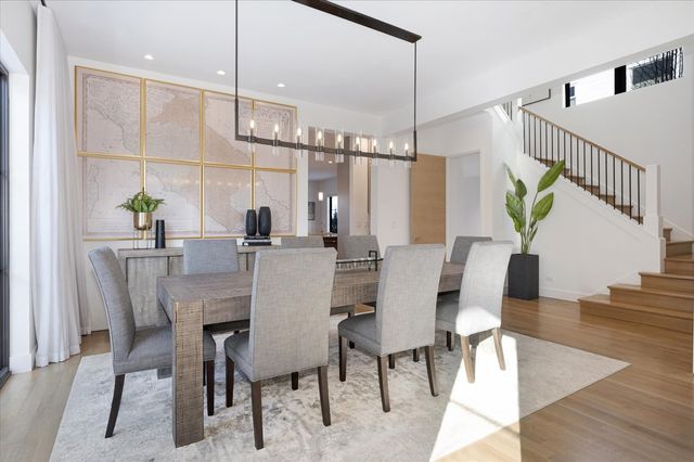 176 S Arlington Avenue, Elmhurst, IL 60126