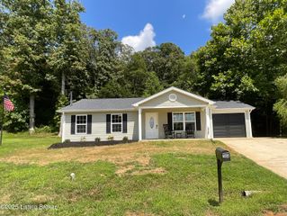 386 School Side Dr. Dr, Brandenburg, KY 40108