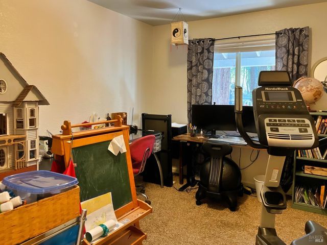 4020 Ridge Cir, Willits, CA 95490