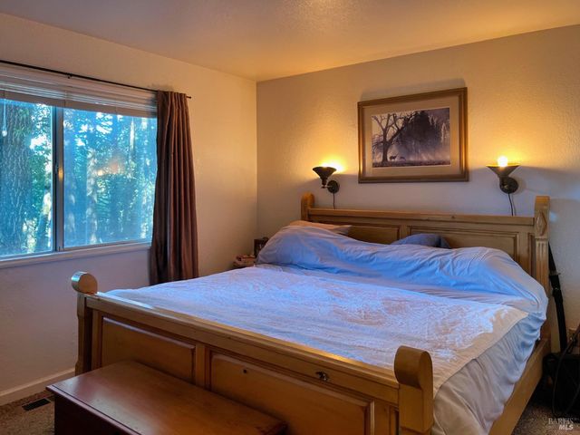 4020 Ridge Cir, Willits, CA 95490