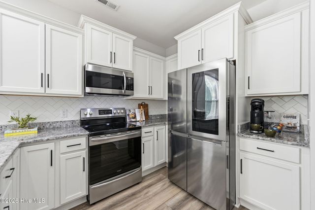 104 Aspen Road, Hampstead, NC 28443