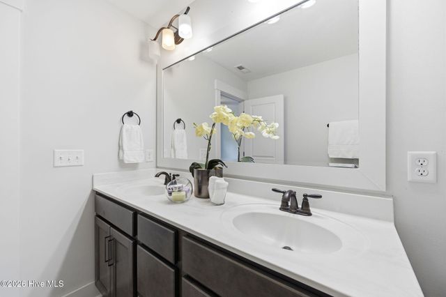 104 Aspen Road, Hampstead, NC 28443