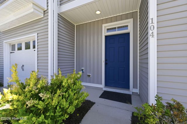 104 Aspen Road, Hampstead, NC 28443