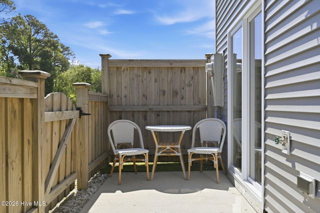 104 Aspen Road, Hampstead, NC 28443
