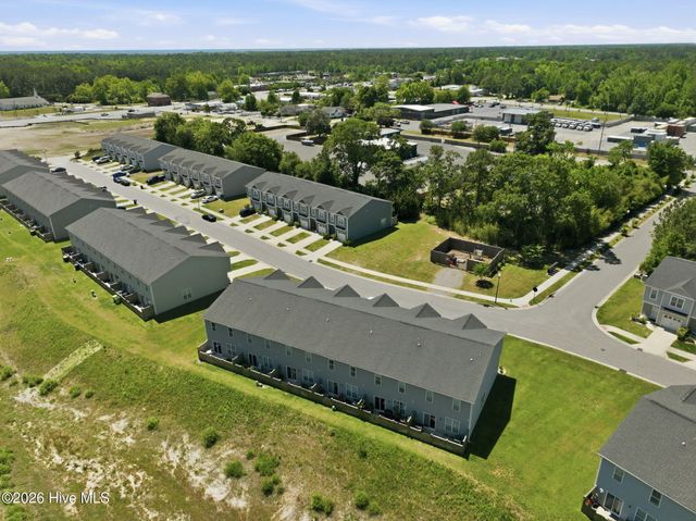 104 Aspen Road, Hampstead, NC 28443