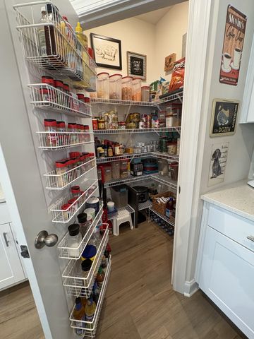 672 Taylor Bend Rd, Columbia, TN 38401