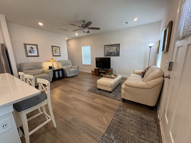 672 Taylor Bend Rd, Columbia, TN 38401