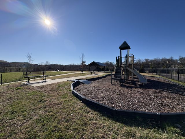 672 Taylor Bend Rd, Columbia, TN 38401