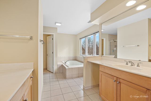 2640 CHELSEY Street, Buffalo Grove, IL 60089