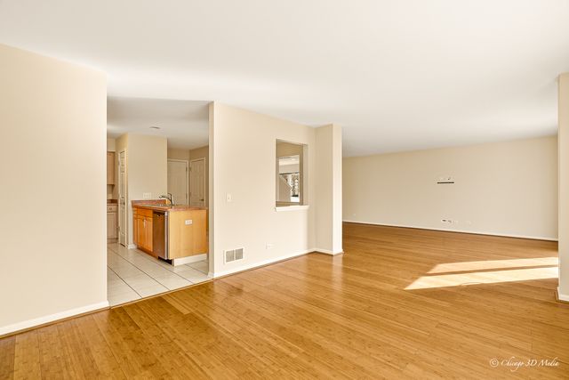 2640 CHELSEY Street, Buffalo Grove, IL 60089