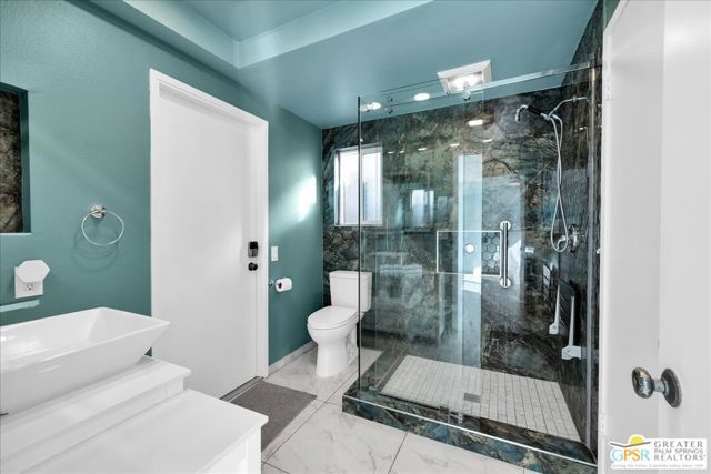 2490 Miramonte Circle B, Palm Springs, CA 92264