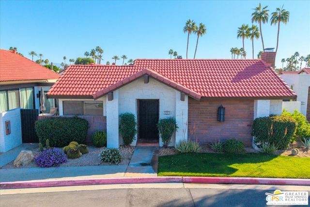 2490 Miramonte Circle B, Palm Springs, CA 92264