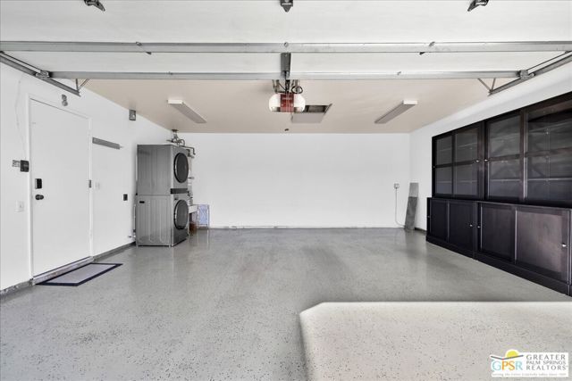 2490 Miramonte Circle B, Palm Springs, CA 92264