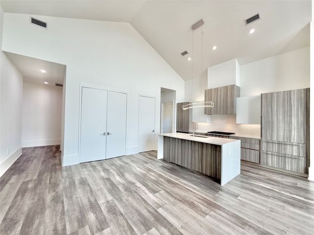 3525 Normandy Avenue 32, Highland Park, TX 75205