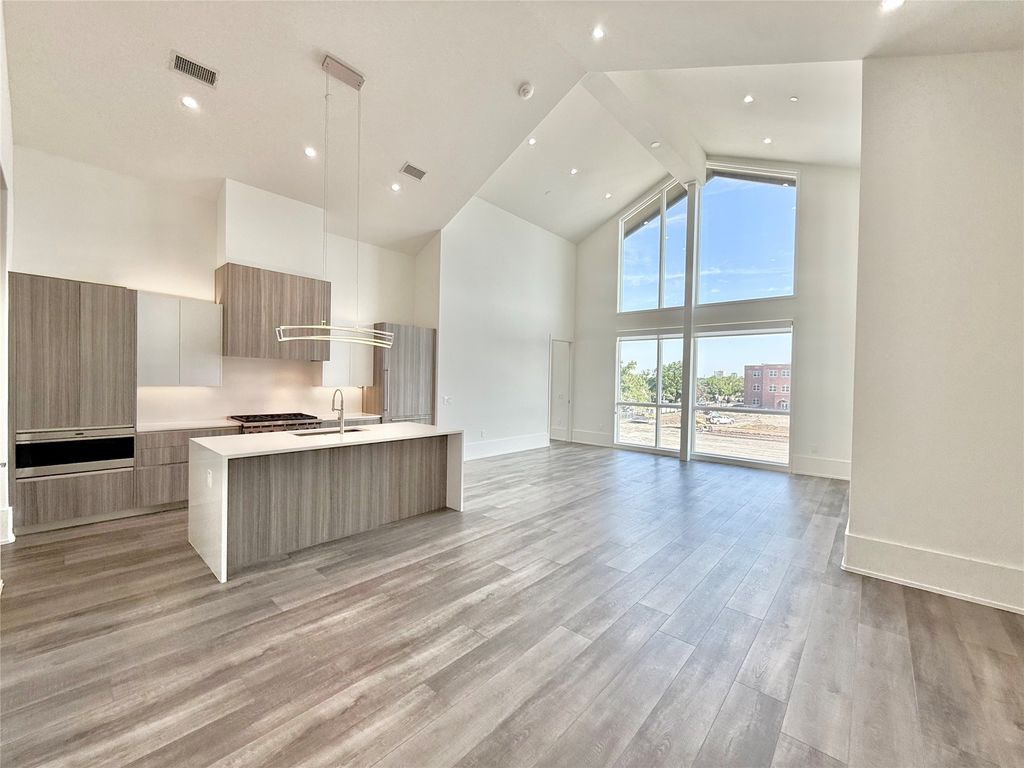 3525 Normandy Avenue 32, Highland Park, TX 75205