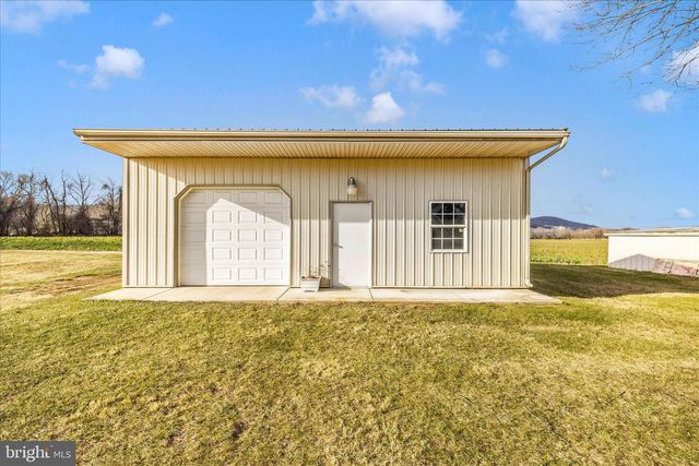 203 FRANKLIN ST, Fairfield, PA 17320