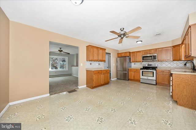 203 FRANKLIN ST, Fairfield, PA 17320