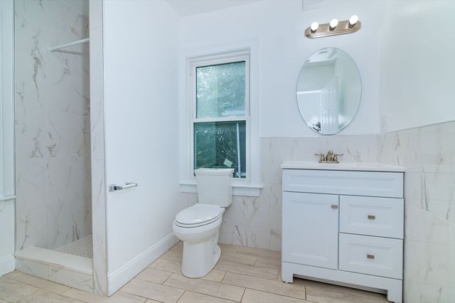 135 Safford St, Quincy, MA 02170