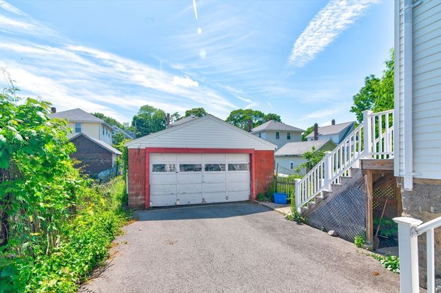 135 Safford St, Quincy, MA 02170