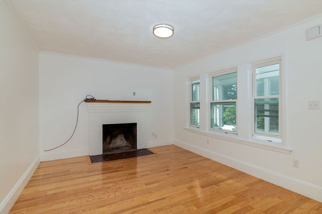 135 Safford St, Quincy, MA 02170