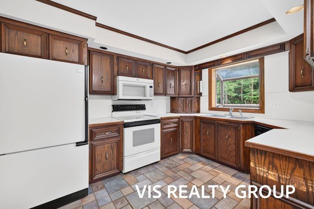 7645 Carefree Drive, Whitehall, MI 49461