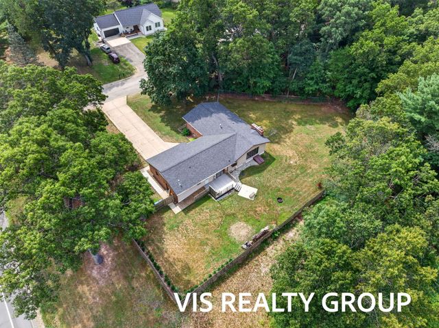 7645 Carefree Drive, Whitehall, MI 49461