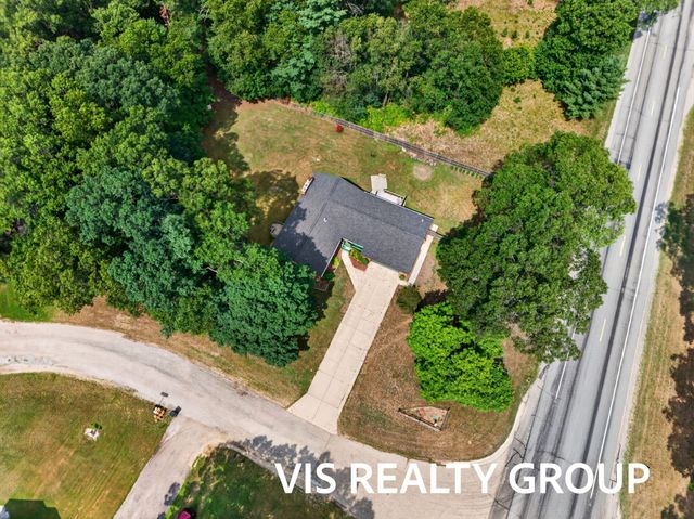 7645 Carefree Drive, Whitehall, MI 49461
