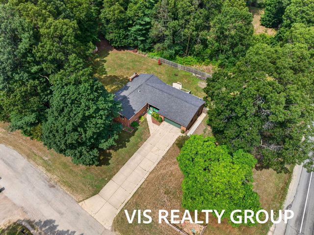 7645 Carefree Drive, Whitehall, MI 49461