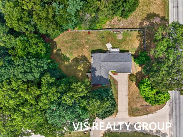 7645 Carefree Drive, Whitehall, MI 49461