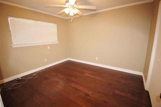 9438 SHARTEL Drive, Shreveport, LA 71118