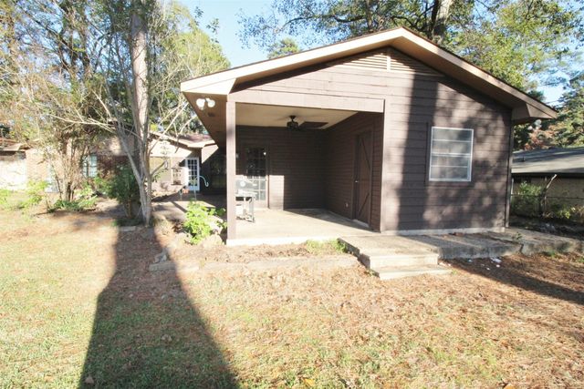 9438 SHARTEL Drive, Shreveport, LA 71118