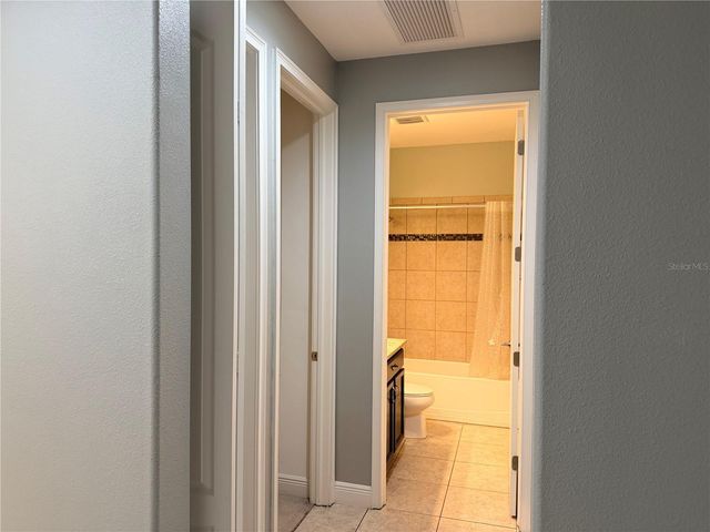8429 AUBURN RISE COURT, Land O Lakes, FL 34638