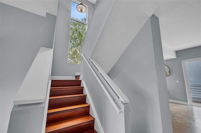 832 N Victoria Park Road 832, Fort Lauderdale, FL 33304