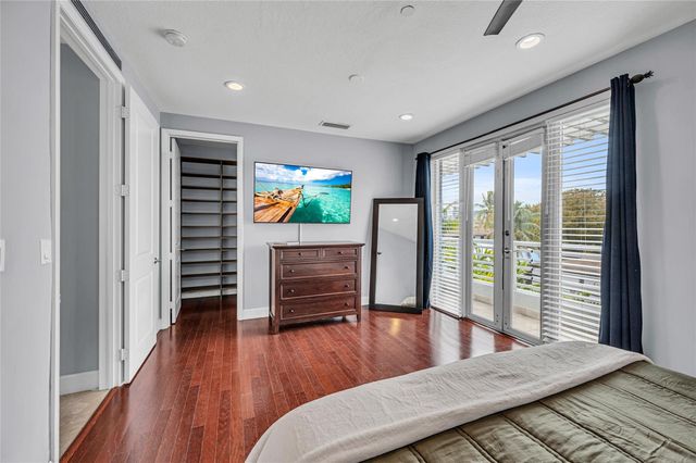 832 N Victoria Park Road 832, Fort Lauderdale, FL 33304