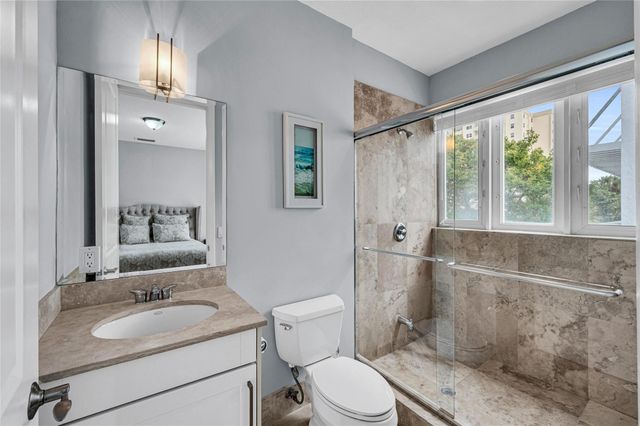 832 N Victoria Park Road 832, Fort Lauderdale, FL 33304