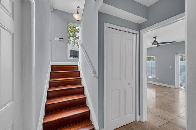 832 N Victoria Park Road 832, Fort Lauderdale, FL 33304