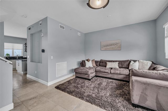 832 N Victoria Park Road 832, Fort Lauderdale, FL 33304