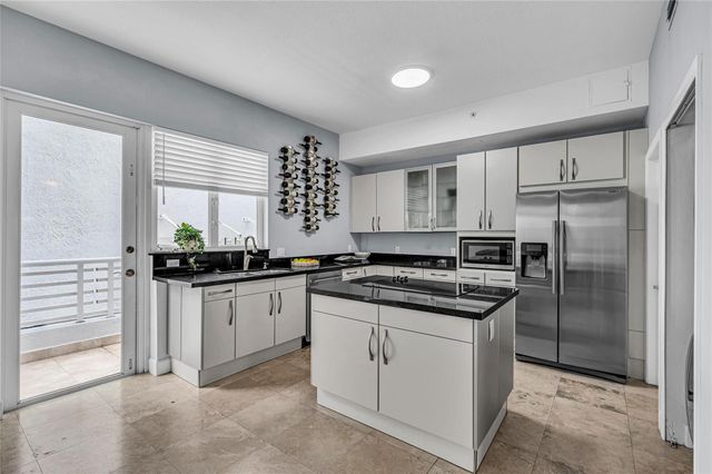 832 N Victoria Park Road 832, Fort Lauderdale, FL 33304