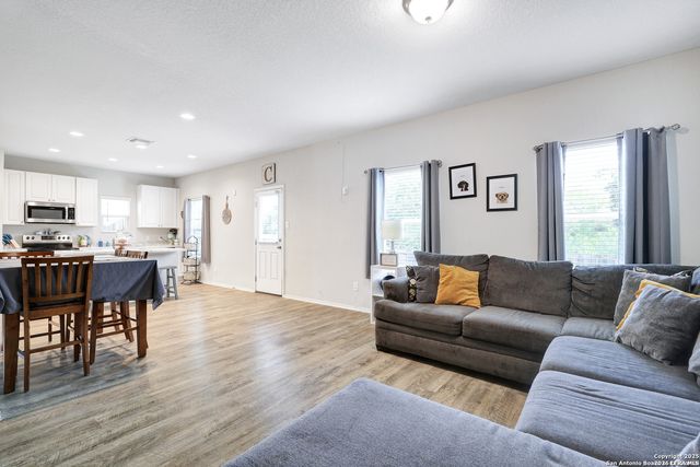 10514 LETUS OAK, San Antonio, TX 78223