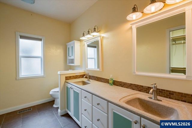 1209 Bent Grass Ct NE, Keizer, OR 97303