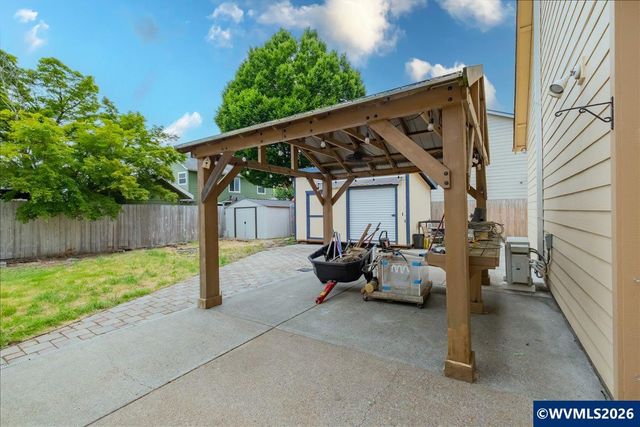 1209 Bent Grass Ct NE, Keizer, OR 97303