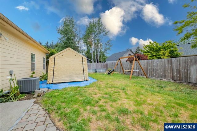1209 Bent Grass Ct NE, Keizer, OR 97303