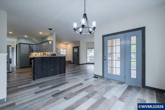 1209 Bent Grass Ct NE, Keizer, OR 97303