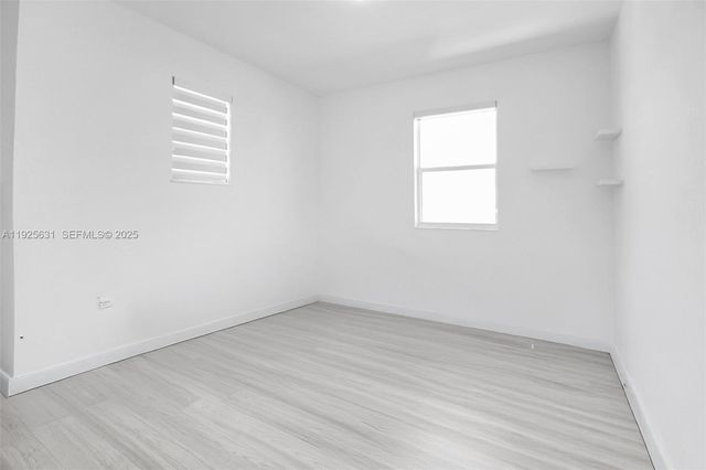 879 SE 26th Ter, Homestead, FL 33035