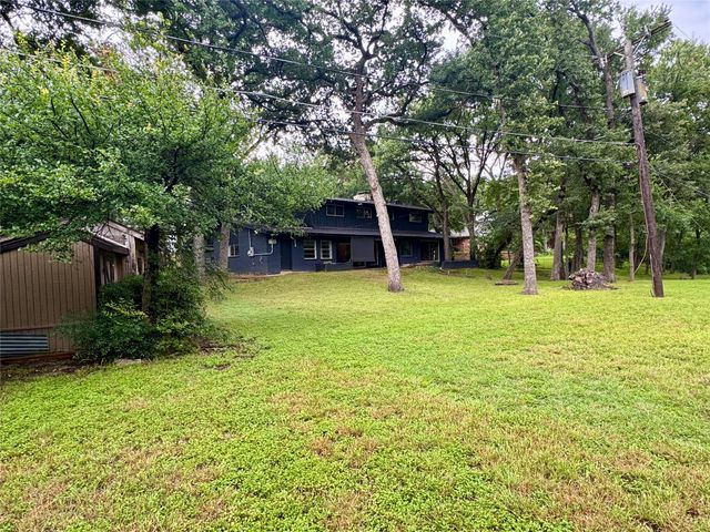 2000 Mill Creek Drive, Arlington, TX 76010