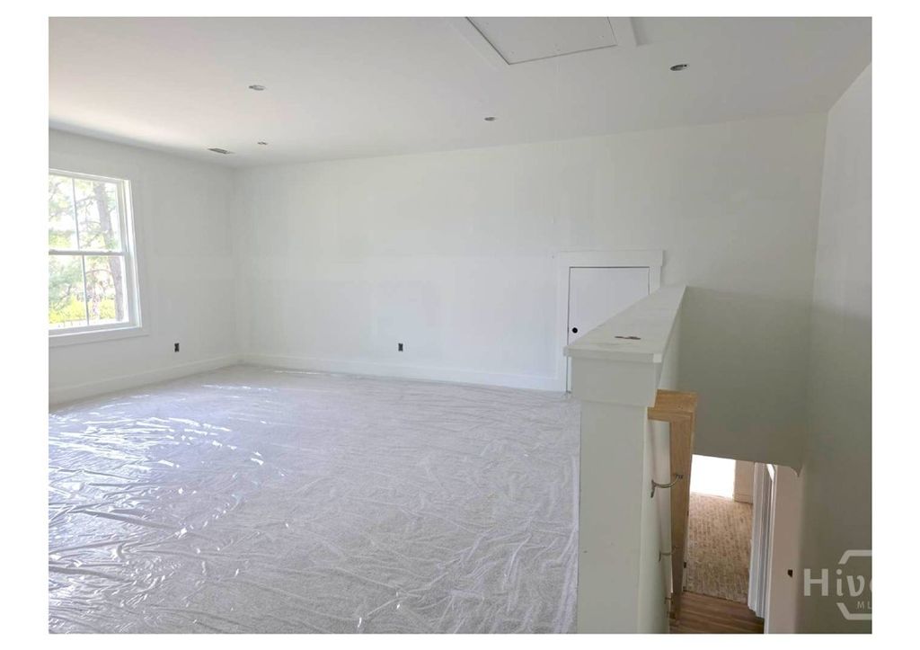 Image 29 of property listing at 208 Cypress Lake Drive, Bloomingdale, GA 31302