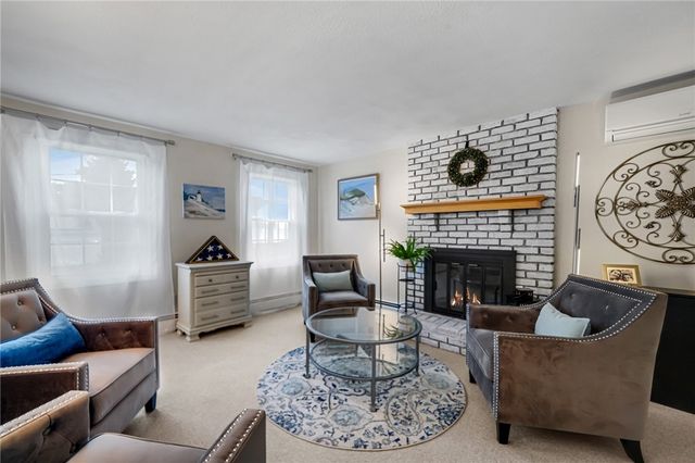 27 Country View Drive, Johnston, RI 02919