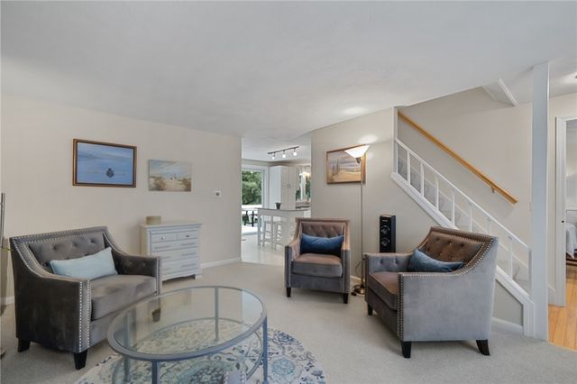 27 Country View Drive, Johnston, RI 02919