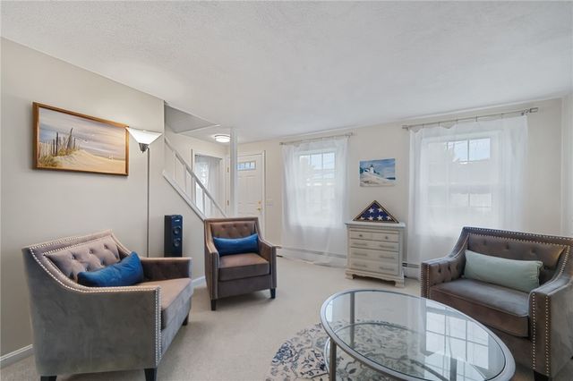 27 Country View Drive, Johnston, RI 02919
