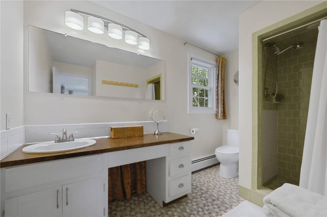 27 Country View Drive, Johnston, RI 02919